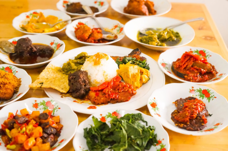 Rekomendasi Rumah Makan Padang Terlezat Di Jakarta